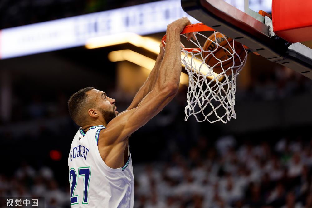 她个人的激 她个人的激